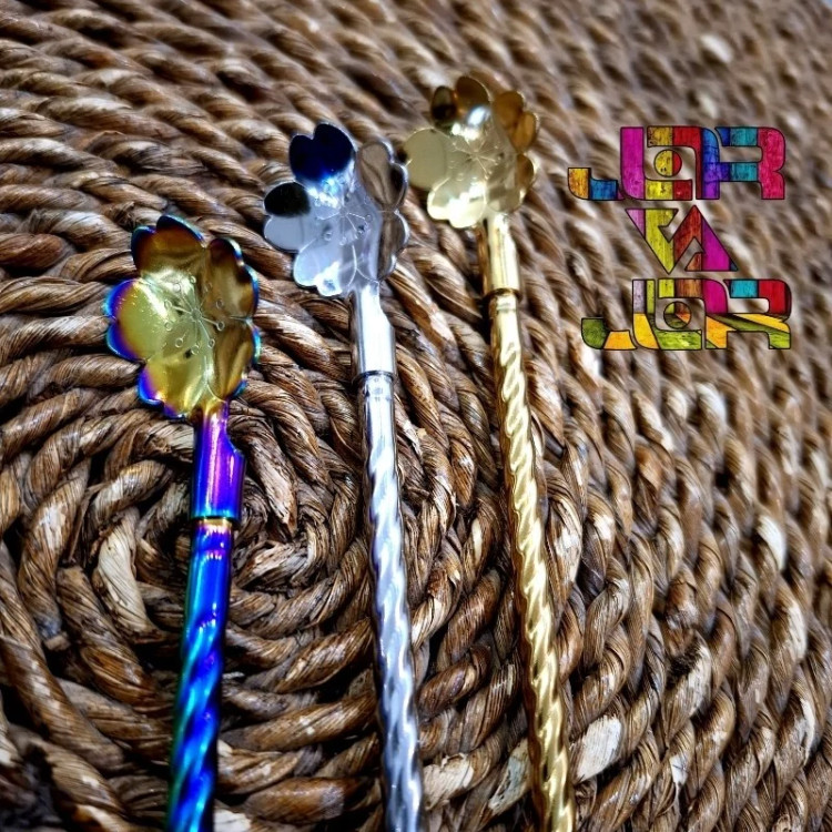 نی شربت خوری در سه رنگ استیل طلایی هفت رنگ با فرچه مخصوص بسته 6 عددی