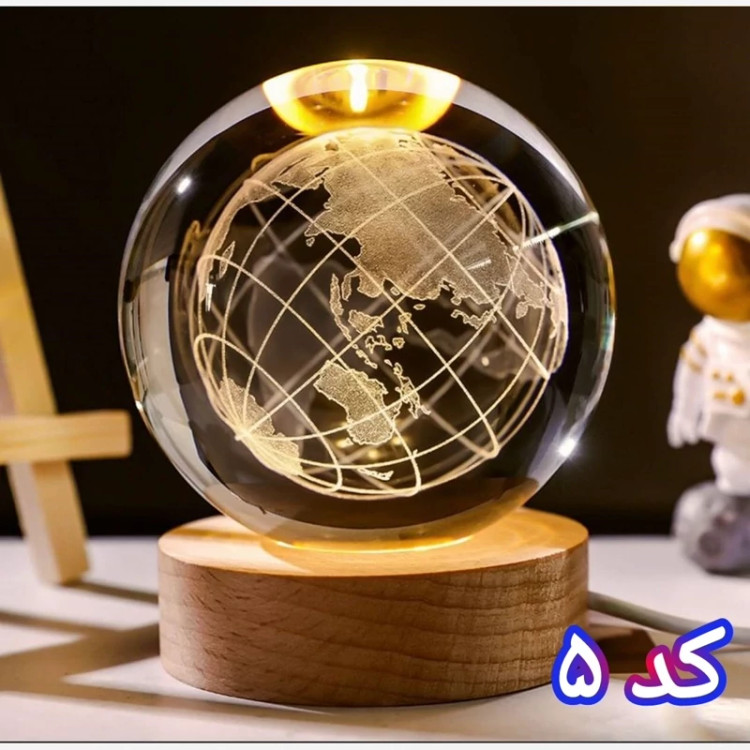 گوی کریستالی سایز 8 ارسال رایگان طرحهای جذاب پایه چوبی - شب چراغ چراغ خواب فضانورد