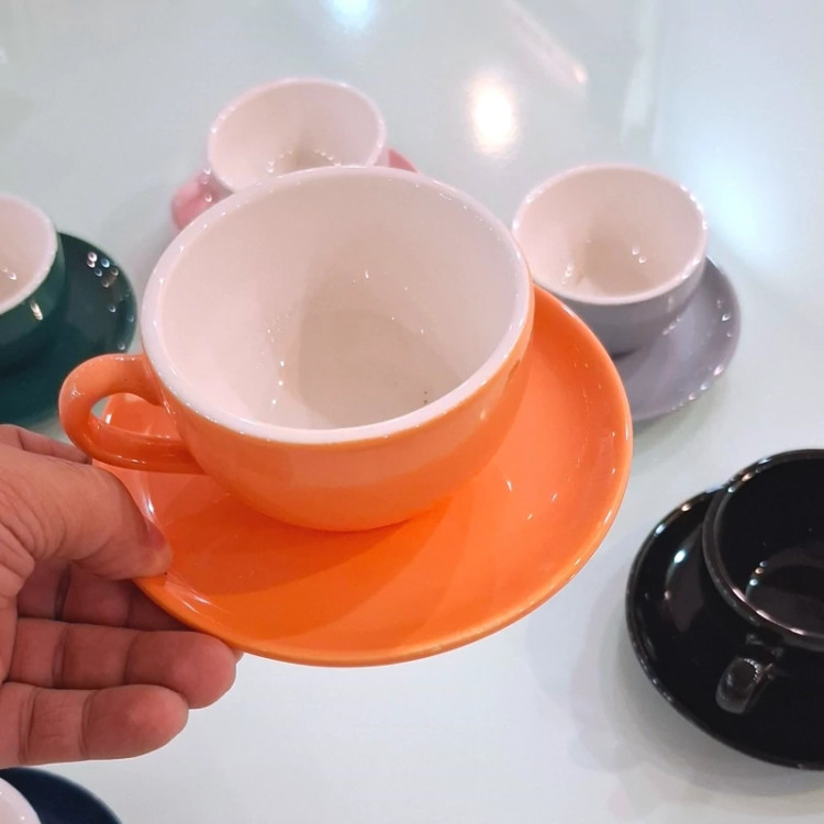 لته خوری قهوه خوری ماگ با زیره فنجان در 7 رنگ جذاب یک عددی