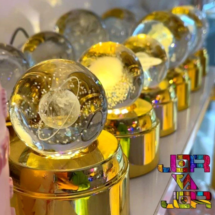 گوی کریستالی چرخشی و پایه بلند ارسال رایگان یک عددی طرحهای متنوع