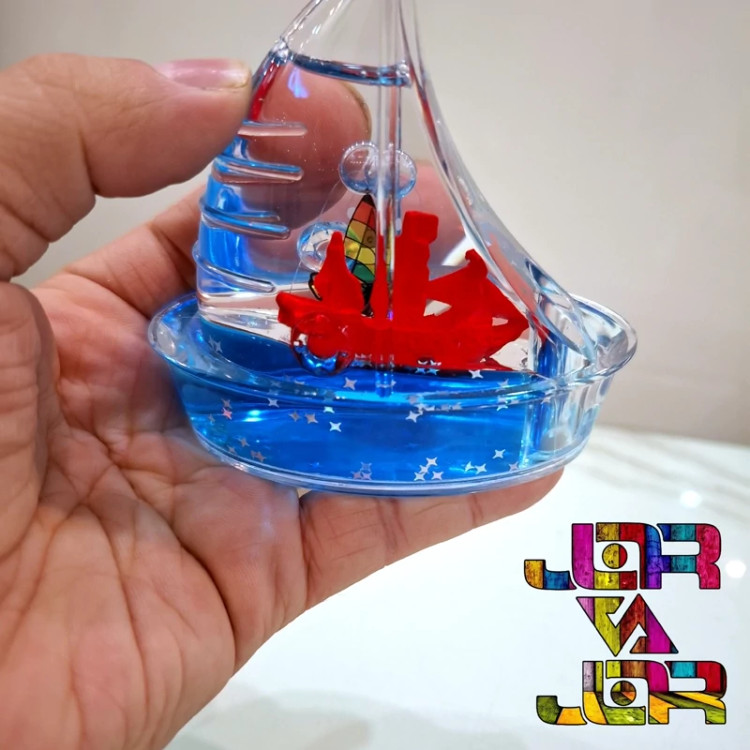 دکوری آکواریومی کشتی معلق متنوع ارسال رایگان