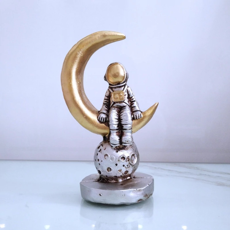 مجسمه فضانورد 3 مدلی رنگ نقره ای دکوری