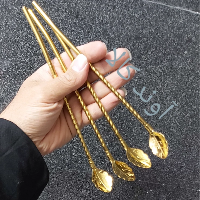 قاشق نی دار طلایی فرچه دار شربت استیل نگیر وارداتی طرح برگ رنگ ثابت(6تایی)