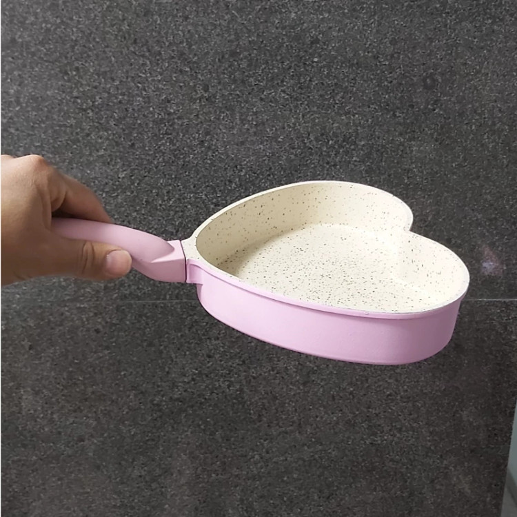 تابه قلبی تک دسته گرانیتی عروس سایز20 برند نایس مناسب کودک،نوزاد( تابه تک دسته برند اکو) تابه فانتزی