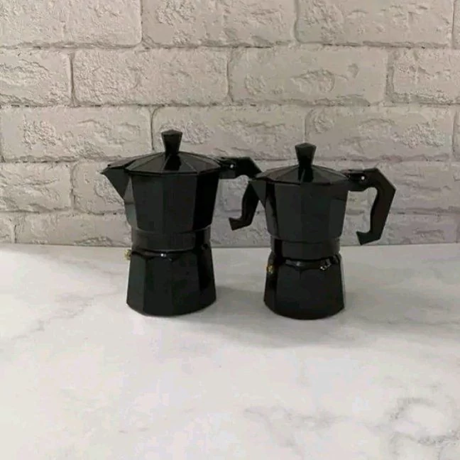موکاپات 2 کاپ مشکی چدن(قهوه ساز دستی)قهوه جوش ساده سوپاپ ایتالیایی قهوه جوش دستی(2نفره)