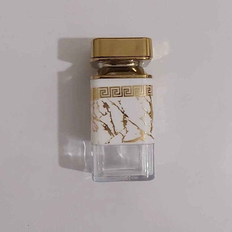 نمکدان طرح ماربل (نمکپاش ماربل)هر عدد مشکی طلایی یا سفید طلایی