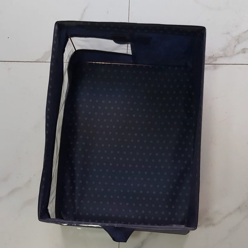 باکس شلوار استنددار برزنتی خالدار اسکلت فلزی کفی چوبی(نظم دهنده شلوار لباس)ابعاد نوشته شده عکس واقعیست عینش ارسال میشه