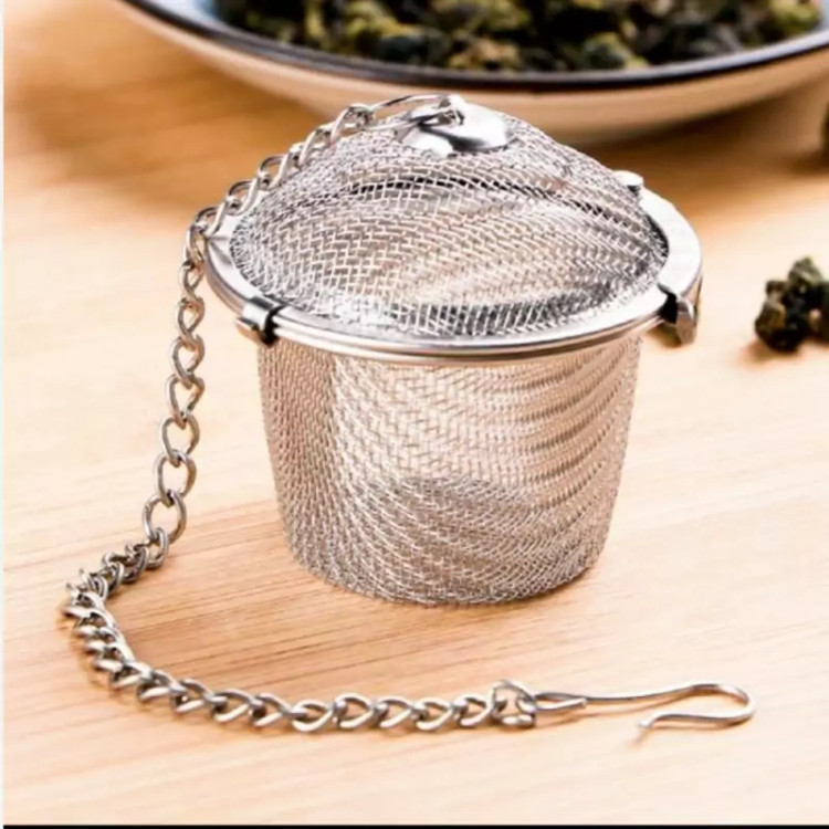صافی دمنوش چای صاف کن زنجیری قفل شونده توپی(صافی چای استیل)تفاله گیر استوانه قفل شو سایز کوچک
