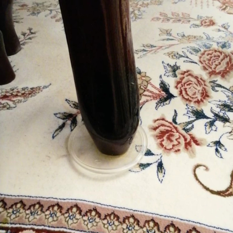 زیر پایه مبل ممتاز ژله ای4 عددی سایز قطر7(بسته 4 تایی)