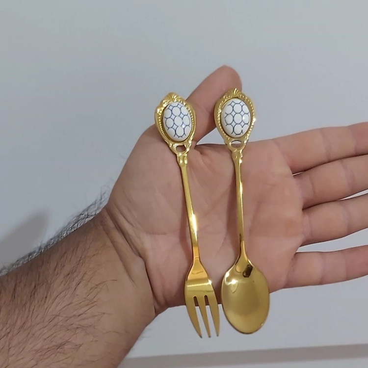 قاشق چنگال پذیرایی شربت و چایخوری طلایی طرح سنگ(6تایی) قاشق چایخوری طرح گل .