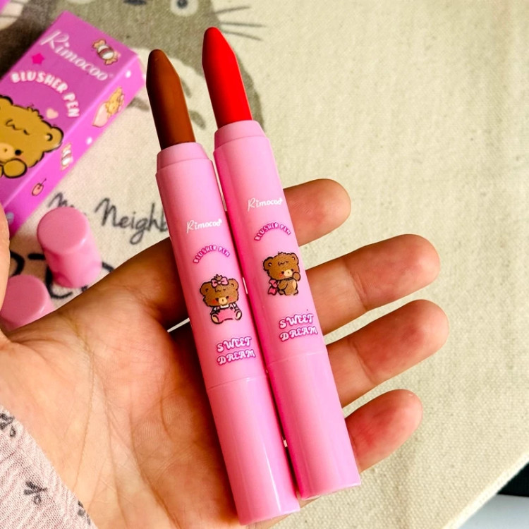 رژ لب باربی پیشی خرسی کیوت فانتزی پاپیونی رنگبندی نودنسکافه و صورتی توت فرنگی رژگونه استیکی پیچی فانتزی دخترانه