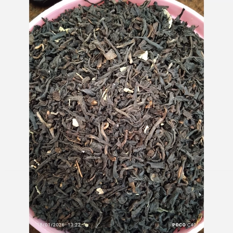 چای سیاه شکسته معطر بلوط هندوستان وزن 900 گرم بلوط کیفیت عالی