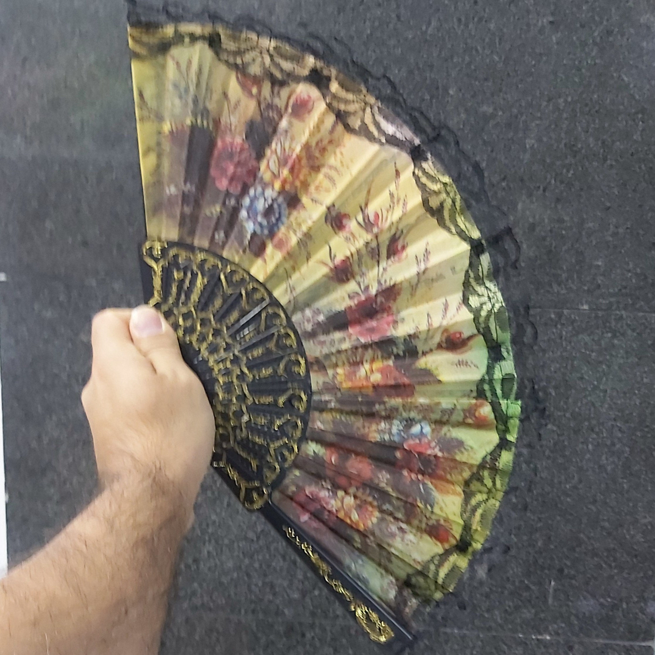 بادبزن مشکی زنانه (بادبزن دستی)