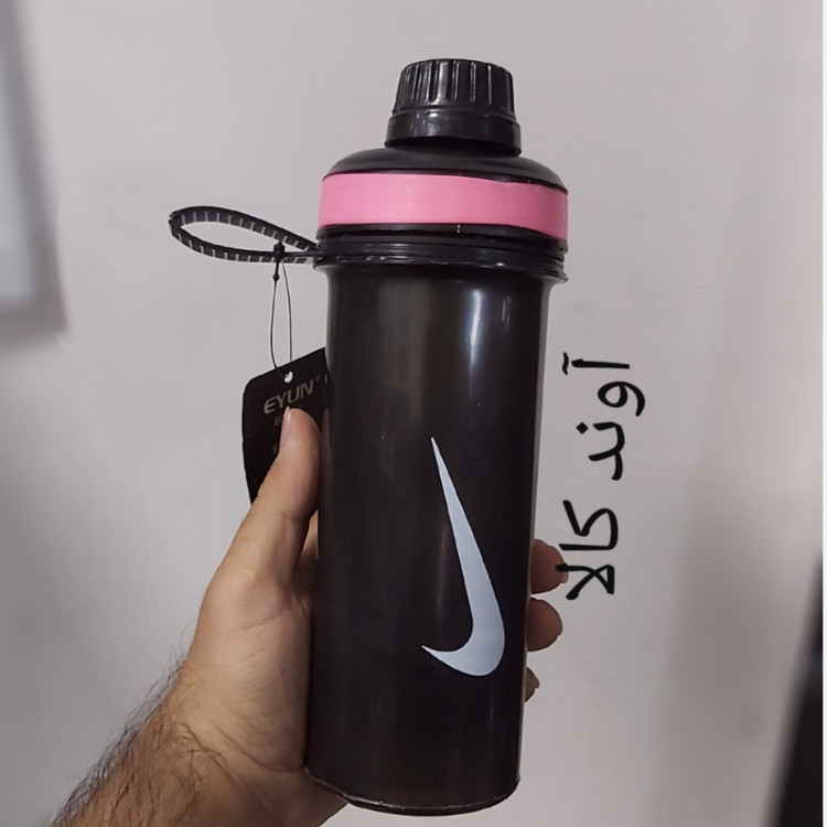 شیکر باشگاهی نایک برند ایونEYUN نشکن درب آسان نوش جنس پلی پروبلین و اکرولیک قمقمه ورزشی.
